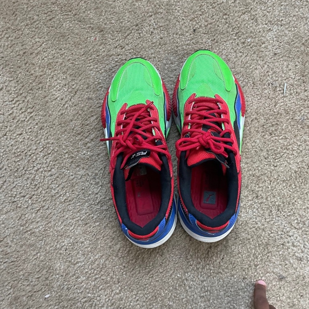 Puma shoes size 7.5 - Picture 2 of 2